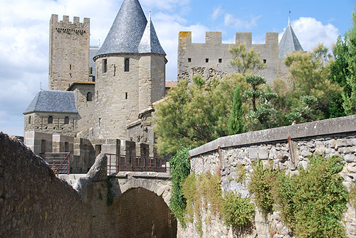 The Ch&acirc;teau Comtal seen from within the Cite&eacute; of Carcassonne
